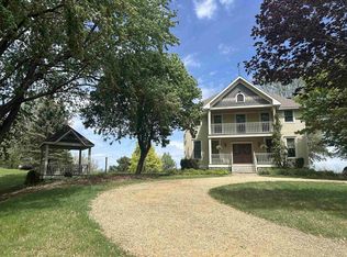 13412 Glacier Rd, Tomah, WI 54660