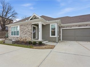 704 E 110th Ter, Kansas City, MO 64131