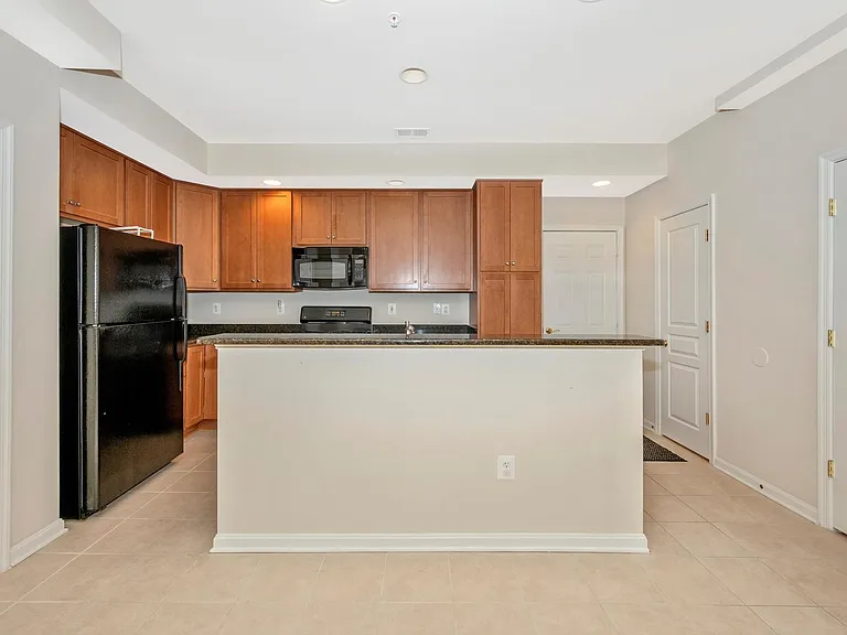 1816 Poolside Ln #A — Photo 24
