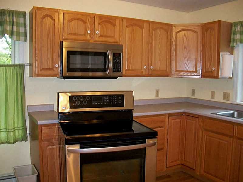 2nd image of 25 Tarbox St