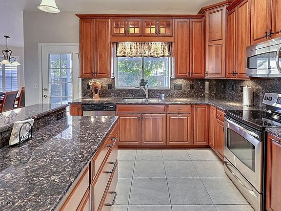 4th image of 1513 W Sunridge Dr