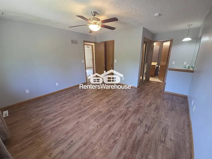 15536 Garfield Cir — Photo 26