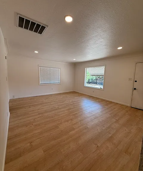 1150 N Magnolia Ave #1 — Photo 4