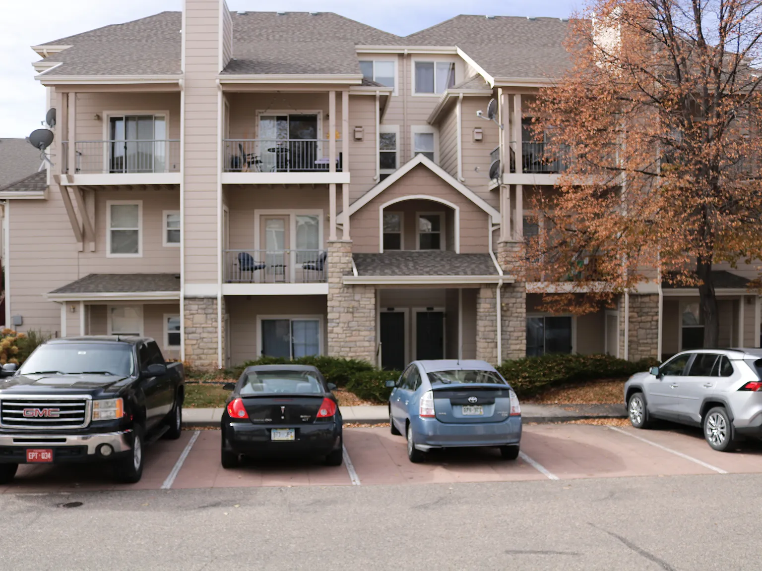 3945 Landings Dr — Photo 1