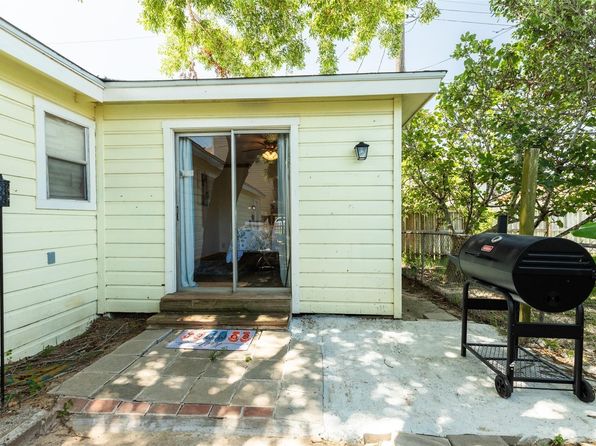 2114 57th St, Galveston, TX 77551