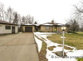 4524 Remembrance Rd NW, Grand Rapids, MI 49534