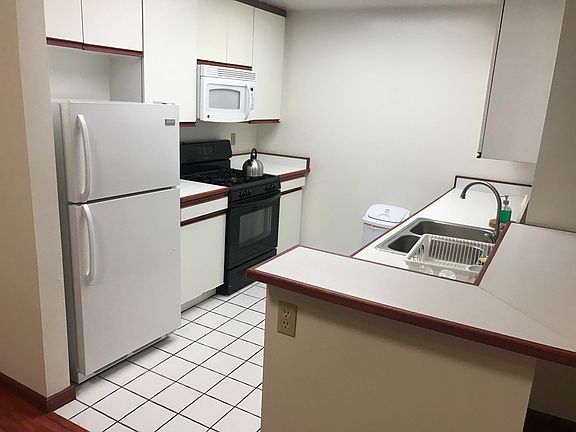 4th image of 1607 Glendon Ave APT 2