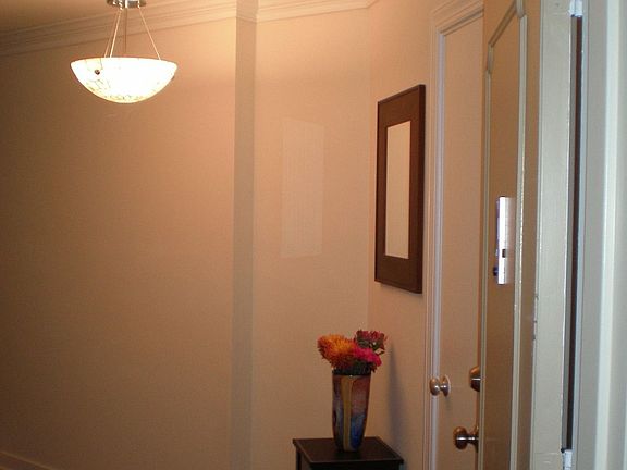 Entry to apartment
