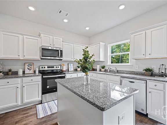5th image of 5 Water Oak Way