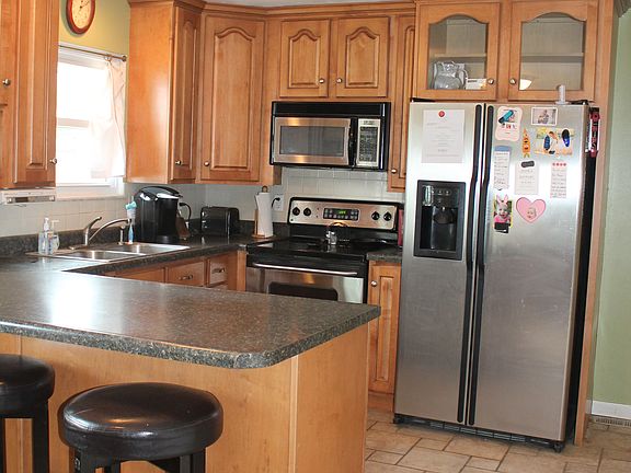 4th image of 115 Parkside Acres Dr