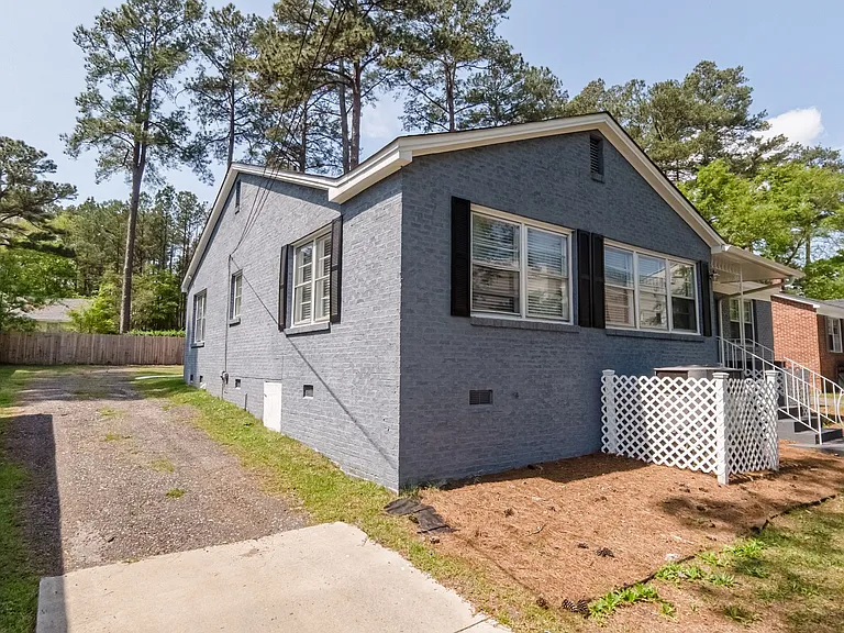 1421 Colin Kelly Dr — Photo 36