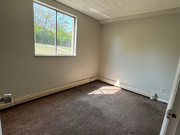 4th image of 2596 Westwood Northern Blvd #5
