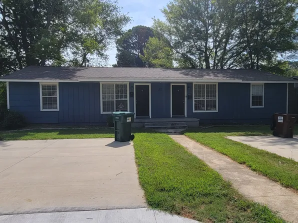 2 bed, 1.0 bath, $975, 22 Hiland Pl #B, Benton, AR 72015