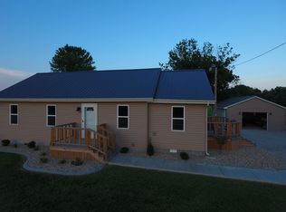 5590 Hoots Chapel Rd, Salem, IL 62881