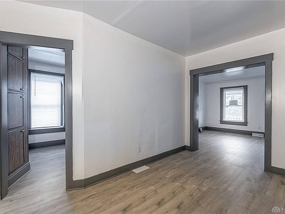 5th image of 541 Saint Joseph Ave