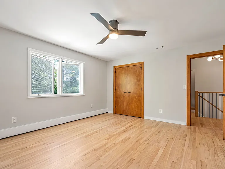 439 Summit St — Photo 23