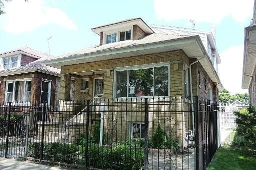 1st image of 5008 W Saint Paul Ave