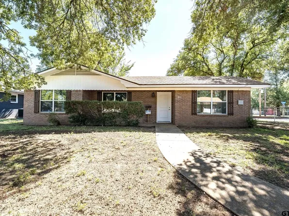 801 Circle Dr, Jacksonville, TX 75766