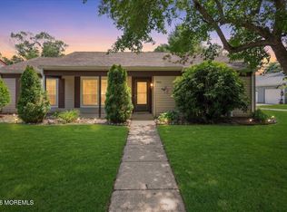 585B Kevin Court #B, Manchester, NJ 08759