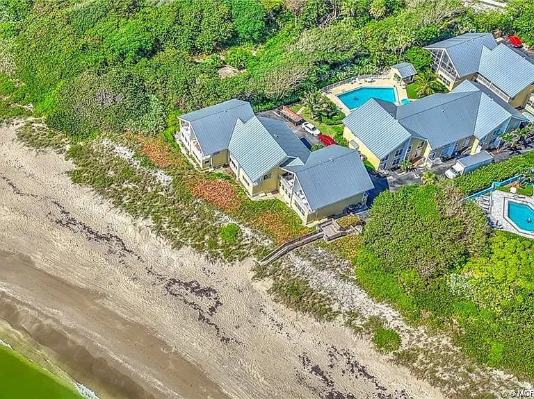 245 Macarthur Blvd #18 — Photo 13