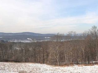 60 Mills Cross Rd, Staatsburg, NY 12580