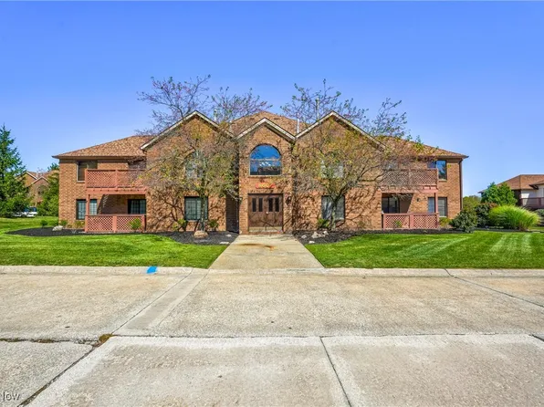 8607 Scenicview Dr APT 105, Broadview Heights, OH 44147