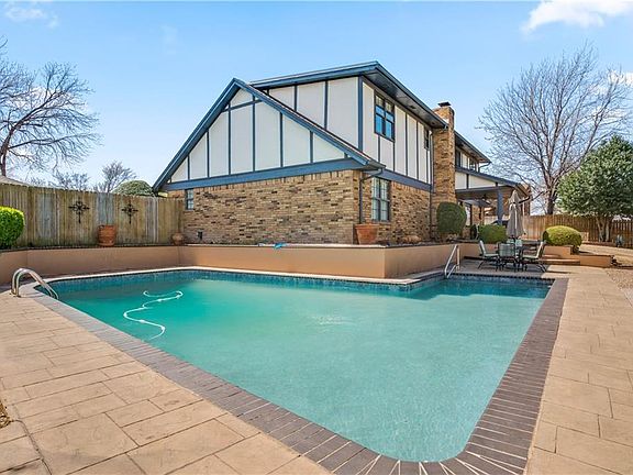 4th image of 4001 Apple Valley Dr