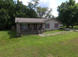 54 Hope Ests, Irvine, KY 40336