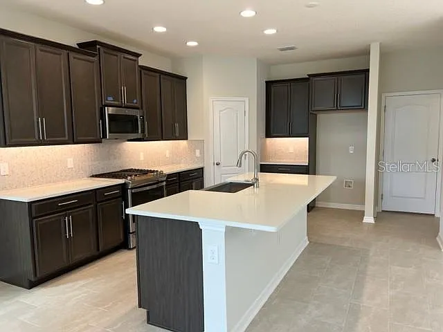 12755 Brodlove Ln — Photo 5
