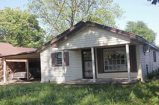 2nd image of 432 Dixie St