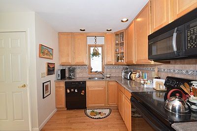 4th image of 115 Henrietta Ave