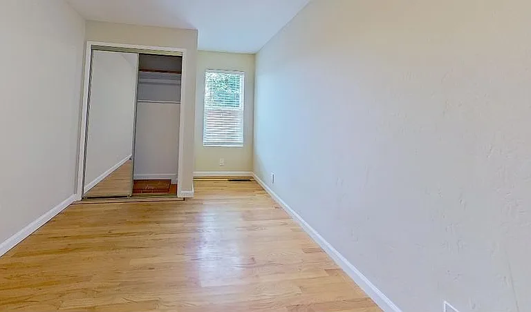 22565 Norwood Dr — Photo 6