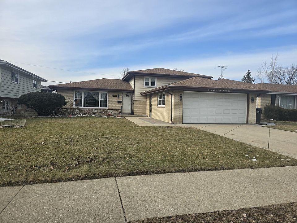 2nd image of 16916 Kimbark Ave