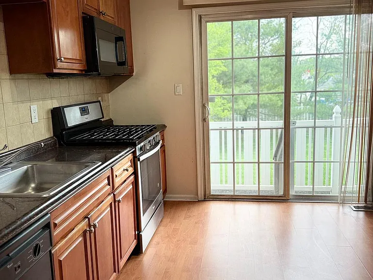 2605 Gramercy Way — Photo 19