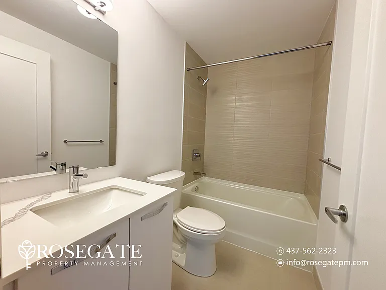 75 James St S #2005 — Photo 10