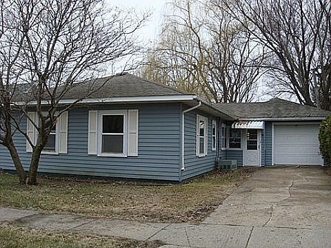 1st image of 9 Adams Ave NE