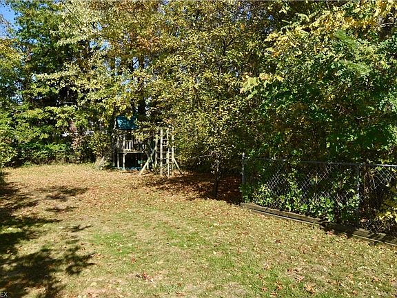 5th image of 17704 Riverway Dr