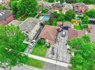 14 Treeview Dr, Toronto, ON M8W4B9