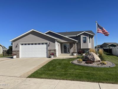 1906 4th Ave SW, Mandan, ND, 58554