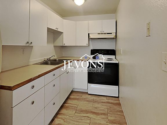 3rd image of 14417 Union Ave SW APT D