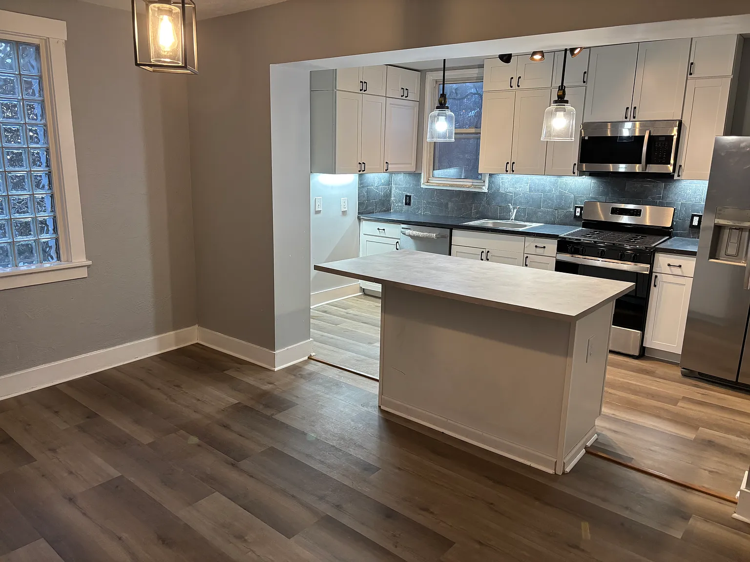 3 bed, 1386 sqft, $1,395 — Photo 3