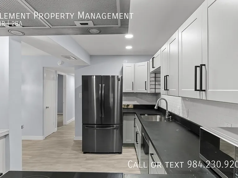 500 Umstead Dr #B203 — Photo 6