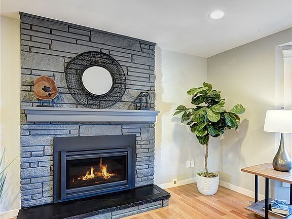 4th image of 16743 Ashworth Ave N