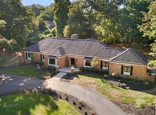 241 S Graeser Rd, Saint Louis, MO 63141