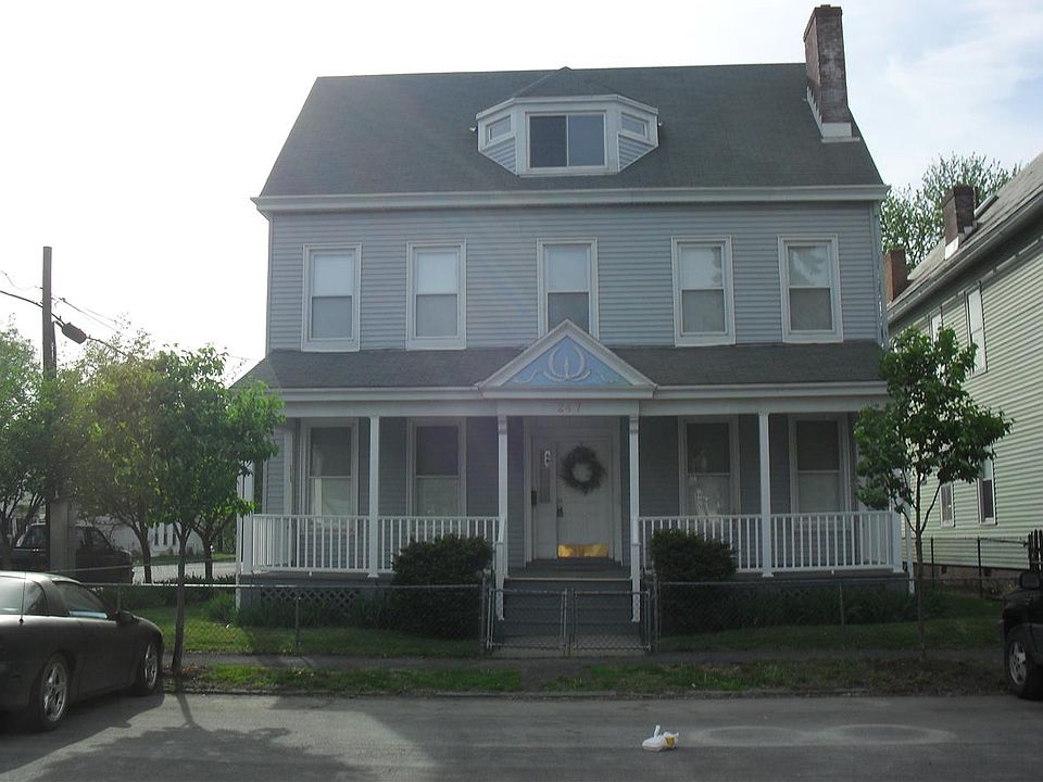1st image of 247 4th Ave