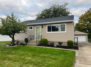5754 Pemberton Dr, Brookpark, OH 44142