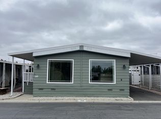 300 N Rampart St TRLR 149, Orange, CA 92868