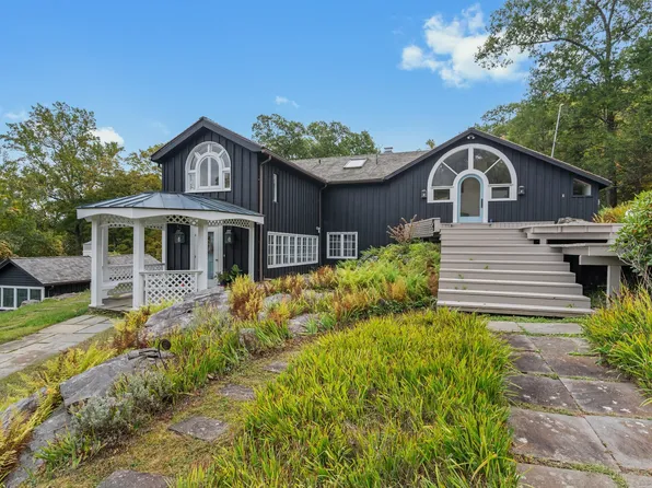 215 Neds Mountain Road, Ridgefield, CT 06877