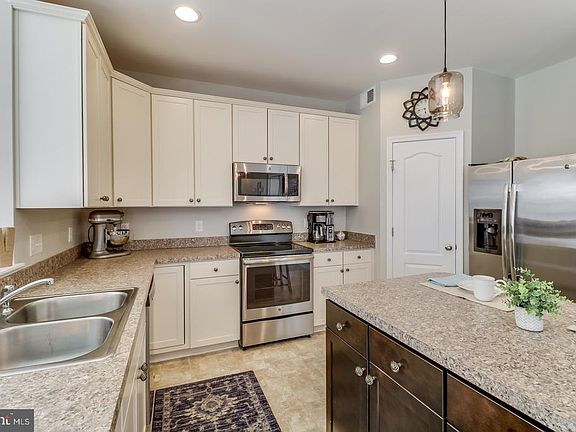 4th image of 73 Talley Dr