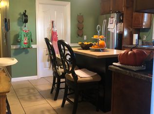 967 Red Fern Rd, Campbellsville, KY 42718